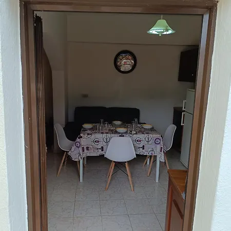 Nest Apartment *